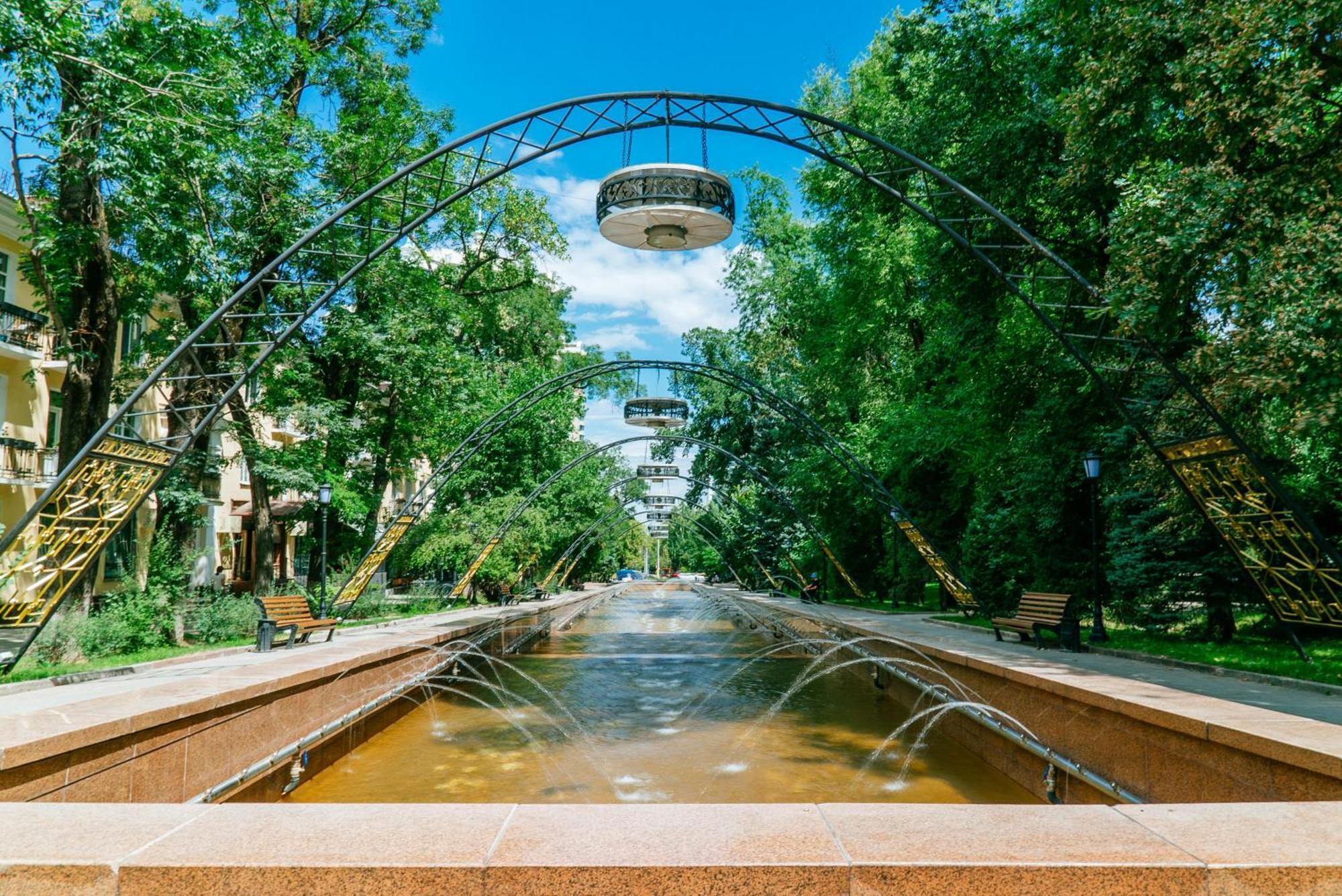 Nadezhda Apartments On The Nauryzbai Batyr 82 Αλμάτι Εξωτερικό φωτογραφία