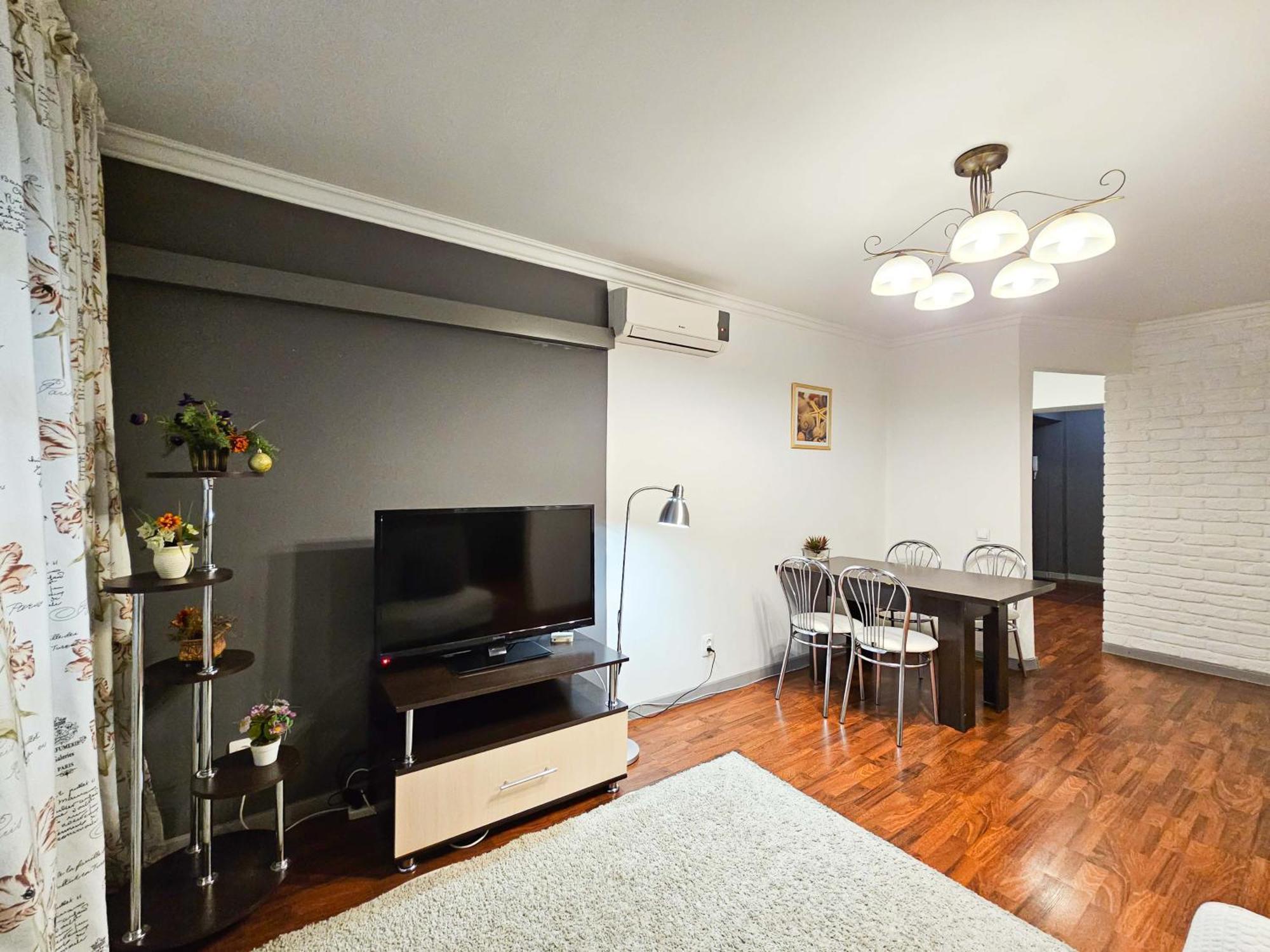Nadezhda Apartments On The Nauryzbai Batyr 82 Αλμάτι Εξωτερικό φωτογραφία
